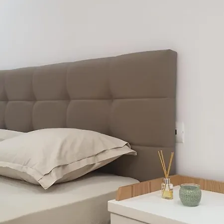 Alle's Komuna Parisit Lux Apartment