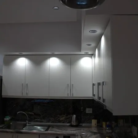 Alle's Komuna Parisit Lux Apartment Tirana