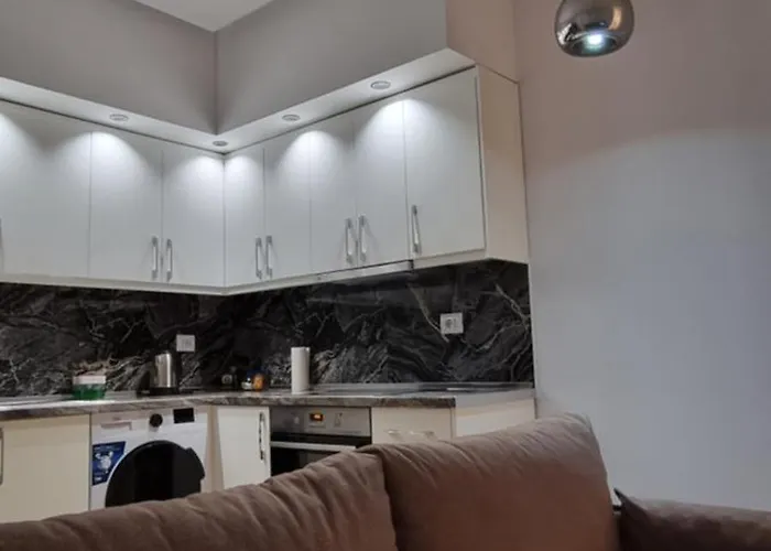 Apartment Alle's Komuna Parisit Lux Tirana