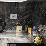 Alle's Komuna Parisit Lux Tirana
