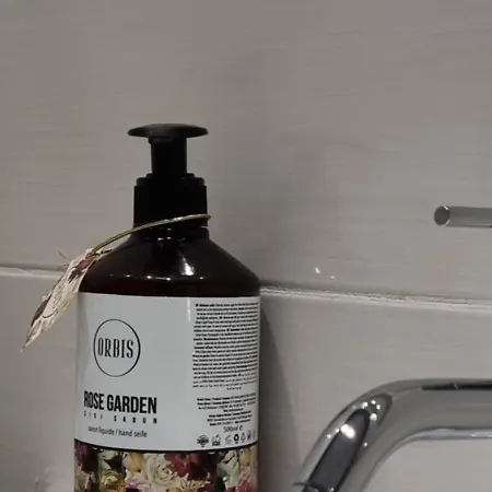 Alle's Komuna Parisit Lux * 티라나