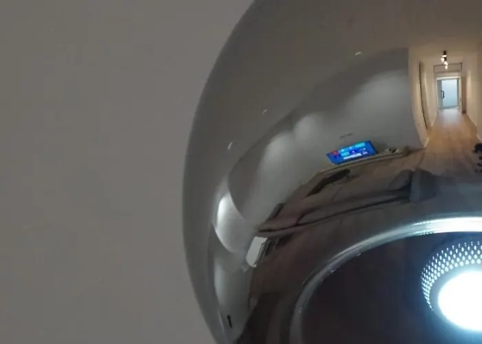 Apartamento Alle's Komuna Parisit Lux *