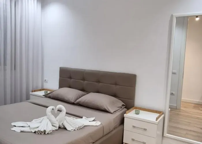 Alle's Komuna Parisit Lux 아파트 *