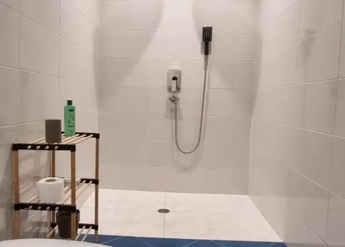 Alle's Komuna Parisit Lux Apartamento